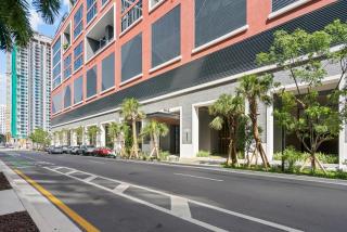 Luxury experience - views of MIAMI city center - 1