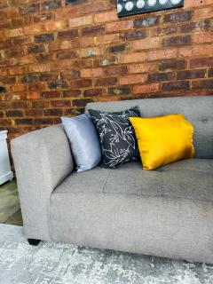 Black Diamond Oasis on Craftmanship Hotel with Wi-fi and Parking - 9