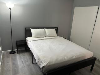 2 Or 3 Bedroom Walk To Strip Mgm Casino Shop Club - 2