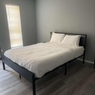 2 Or 3 Bedroom Walk To Strip Mgm Casino Shop Club - 1