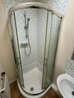 Barnsley Guesthouse Couple Room Ground Floor - 1