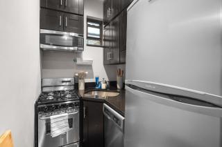 Contemporary NYC Flat Walk Everywhere - 4