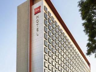 Ibis Singapore on Bencoolen - Newly Renovated - 0