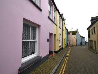 3 Bed in Tenby oc-fb141 - 0