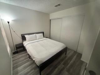 2 Or 3 Bedroom Walk To Strip Mgm Casino Shop Club - 2