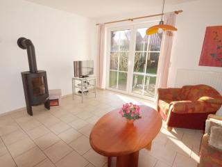 Holiday home with 2 bedrooms - 4