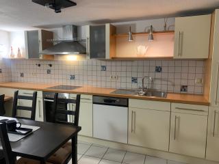 Am Zwingelbrunnen in der Altstadt - 9