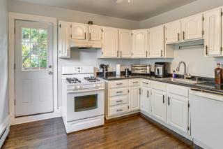 2 Mi to Dtwn! Walkable Minneapolis Apt with Deck - 4