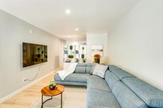 Hot Tub and Game Room Luxe Cabin, Day Trip to Tahoe - 7