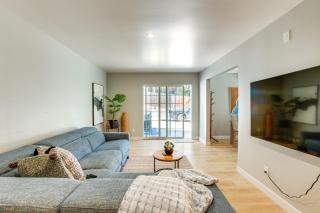 Hot Tub and Game Room Luxe Cabin, Day Trip to Tahoe - 3