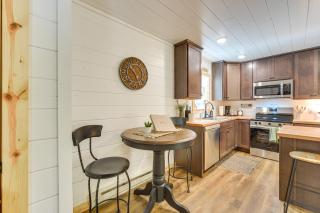 Lake Days, Links and Trails! Danbury Cottage - 8