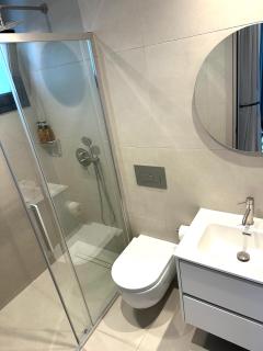 Nesseus Lux Suites - Near Unic & EUC - 8