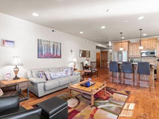 Shores at Stillwater by All Seasons Resort Lodging - 4