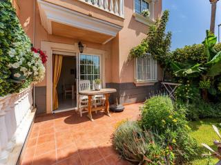 Apartment with a view of the community garden - 1