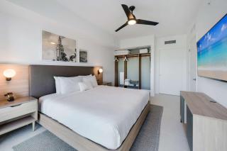 Limoncello Spritz- Central Miami Pool Gym Spa - 2