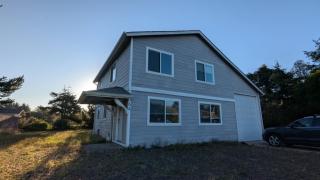 Beach Retreat, Walk to Ocean - 9