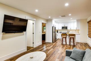 Quiet PNW Base Walkable Apt in Normandy Park - 3