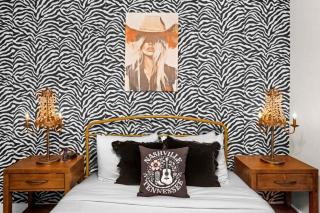 Iconic Ryman Revival - Pews Murals & Karaoke - 8