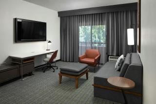 Courtyard Williamsburg - Busch Gardens - 7