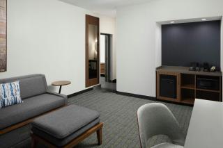 Courtyard Williamsburg - Busch Gardens - 5