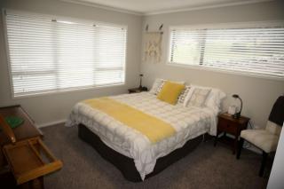 House close to Oneroa Village, beach, and wineries -  - 3