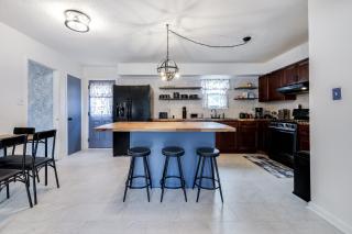 House of Smurf, Close to Savannah State - 3