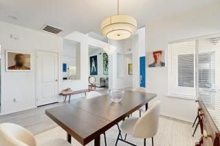 Loufie's Desert Retreat - 4