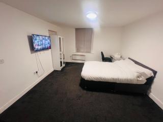 Modern 2 bed Apartment - 9