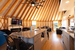 The Pioneer Yurt - 6