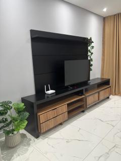 Apartamento novinho e central - 2 ou 3 quartos, 2 banheiros, elevador e estacionamento - 2