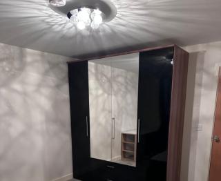 Stylish City Apartment - 8