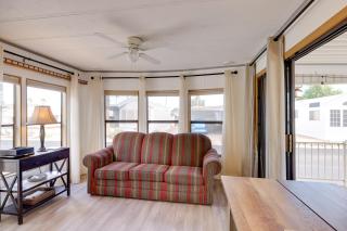 5 Mi to Surprise Stadium! Arizona Winter Getaway - 5