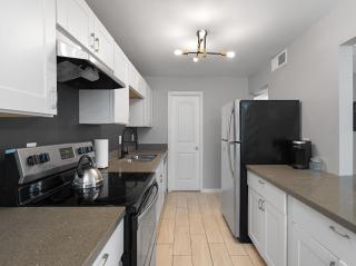 Mirage Apartments - 7