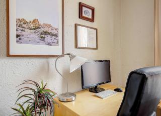 Historic LoHi Gem - Walk to Top Restaurants & Bars - 5