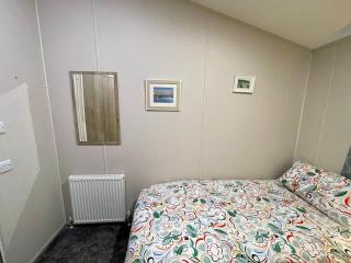 Elegant Lodge in Peaceful Holiday Resort - 1