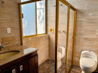Espectacular casa con jardín y alberca privada - 5