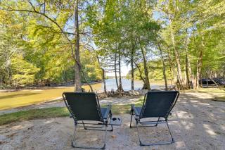Pickwick Lake Cabin Private Hot Tub, Shared Perks - 0