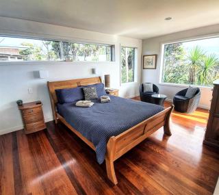 XSPOT Cliff House apartment, secluded 4WD location - 1