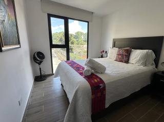 Lindo apartamento con piscina y gimnasio en Zona 14 - 8