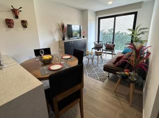 Lindo apartamento con piscina y gimnasio en Zona 14 - 5