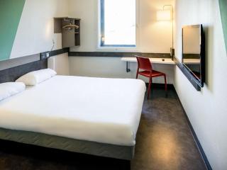 Ibis Budget Archamps Porte de Genève - 2