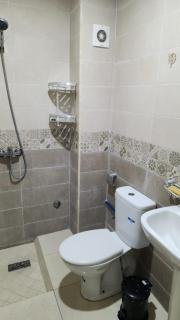 Bright Modern Apartment - 5