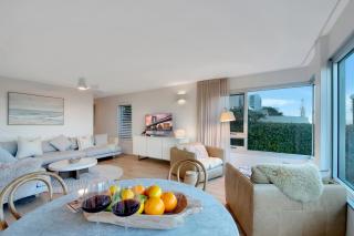 Beachfront Freshly Renovated 2 BR Walk to Surf & Dining - 0