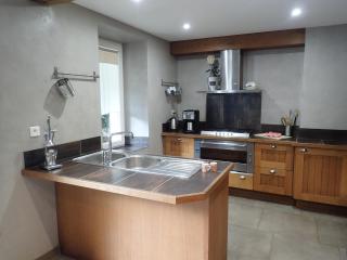 Beautiful 17th century character residence - 3