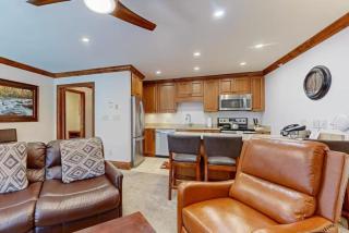 Luxury Ski In, Ski Out 1 Bedroom Mountain Residence In The Heart Of Lionshead Village With Heated Slope Side Pool And Hot Tub - 6