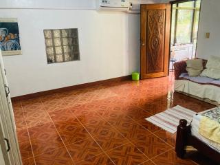 Middle Bedroom, Mckirdy's Farm - 1