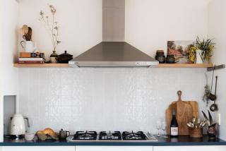 Seafarers Lodge a pup friendly beach shack haven in Middleton - 1