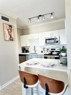 Homey 1BR Getaway Near Trails & Local Shops - 3