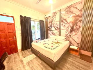 Thoddoo Island Life - 5