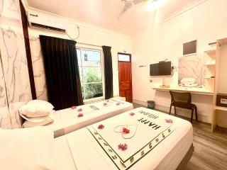 Thoddoo Island Life - 6